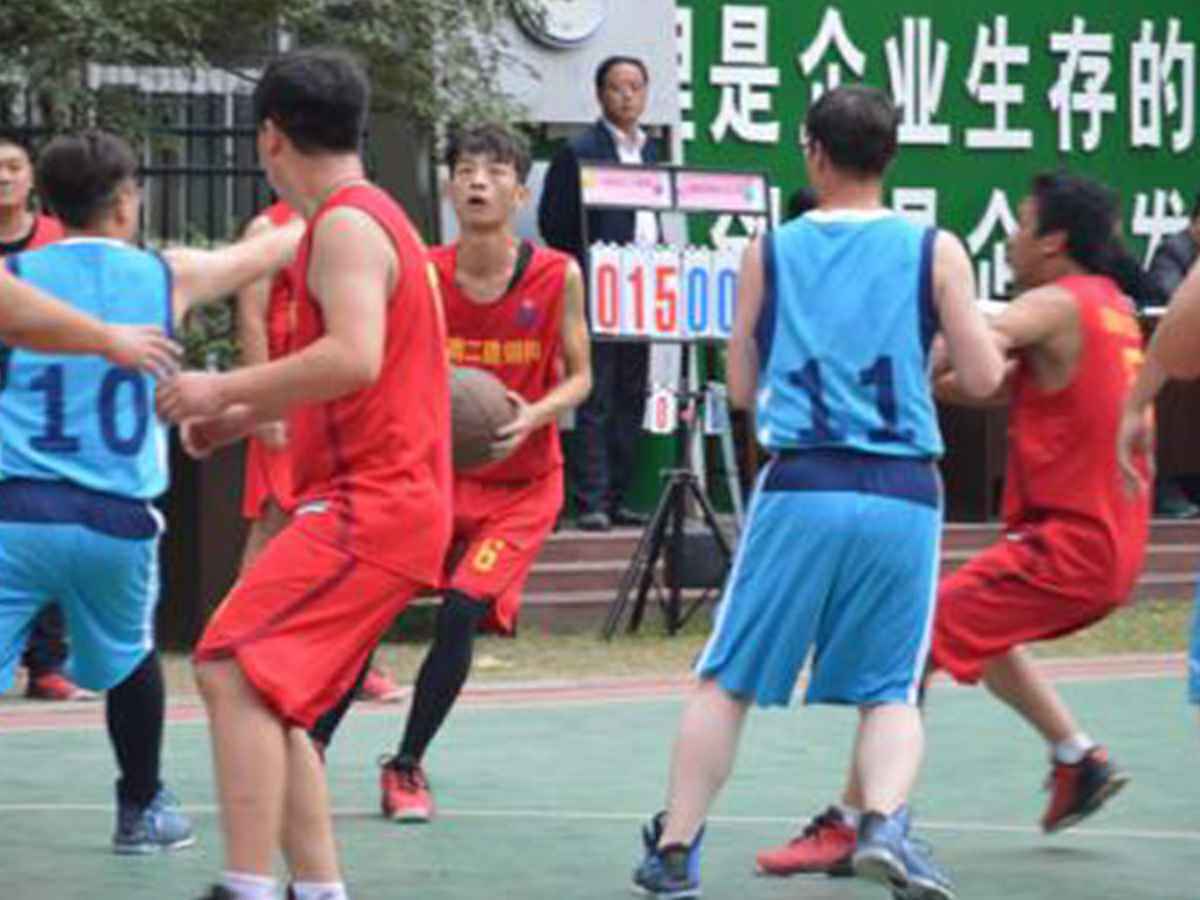 参加AC米兰(中国)体育官方网站-MILAN SPORTS“奋进杯”男子篮球赛